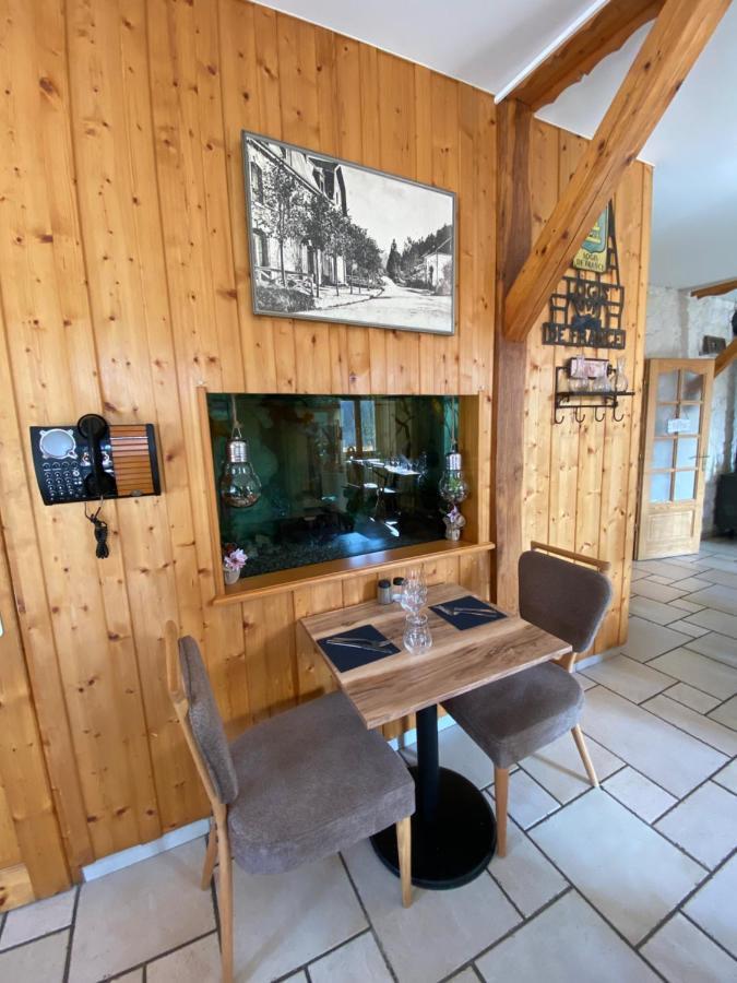 Hotel Restaurant Des Lacs Chaux-des-Crotenay 外观 照片
